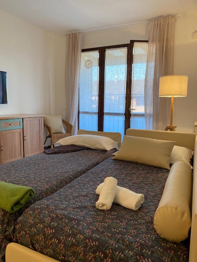 Casa Vittoria Appartement Sirmione Buitenkant foto